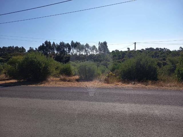 Terreno à venda em Casais Martanes