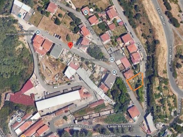 Terreno à venda em Casal dos Cucos