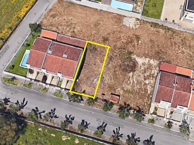 Terreno à venda em Celeirós, Aveleda e Vimieiro, Braga RE/MAX Portugal