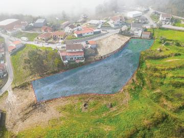 Terreno à venda em Celorico de Basto