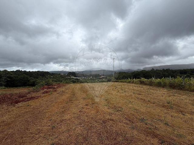 Terreno à venda em Cerdal, Valença RE/MAX Portugal