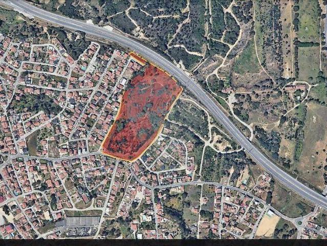Terreno à venda em Charneca de Caparica e Sobreda, Almada RE/MAX Portugal