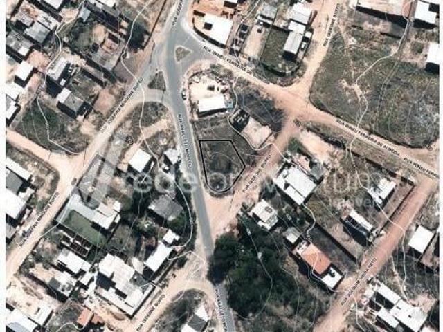 terreno à venda em Cidade Satélite Íris