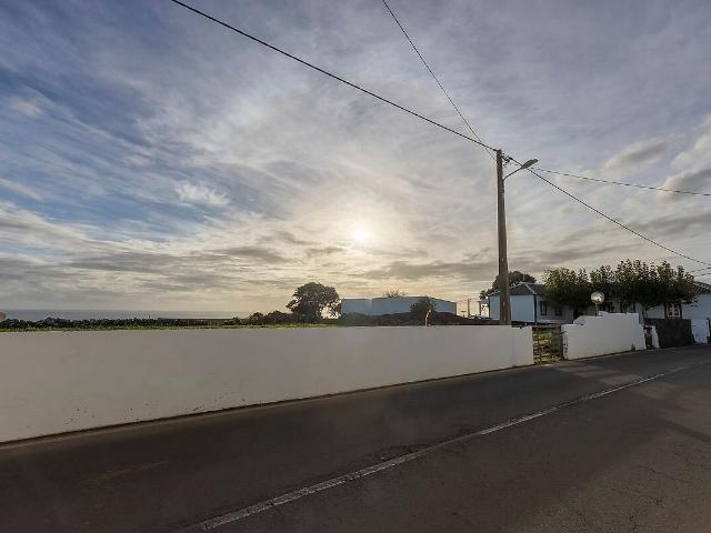 Terreno à venda em Cinco Ribeiras, Angra do Heroísmo RE/MAX Portugal