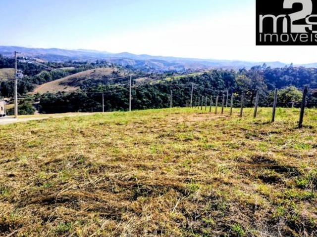 Terreno à venda em Cunha SP, a apenas 2,0 Km do Centro da Cidade, com 857,00 m² de área!