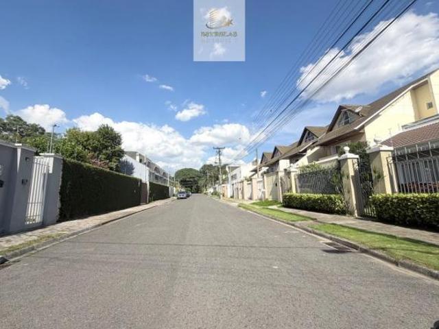 Terreno à venda em Curitiba PR, bairro Campina do Siqueira, 385,00 m² de área
