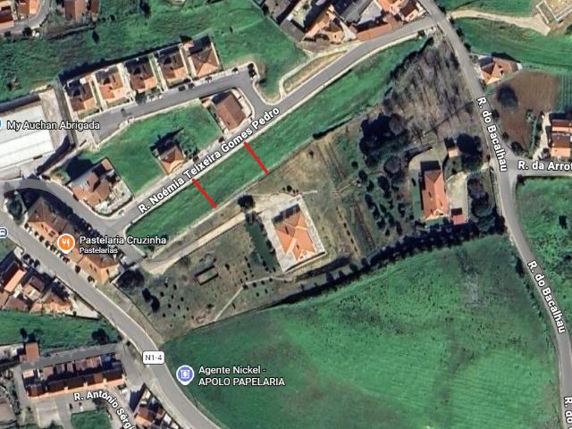 Terreno com projeto em andamento, à venda em Abrigada, Alenquer