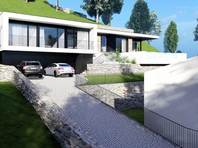 Terreno à venda em Adaúfe, Braga RE/MAX Portugal