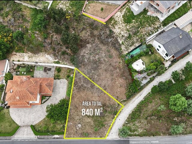 Terreno à venda em Adoufe e Vilarinho de Samardã, Vila Real RE/MAX Portugal