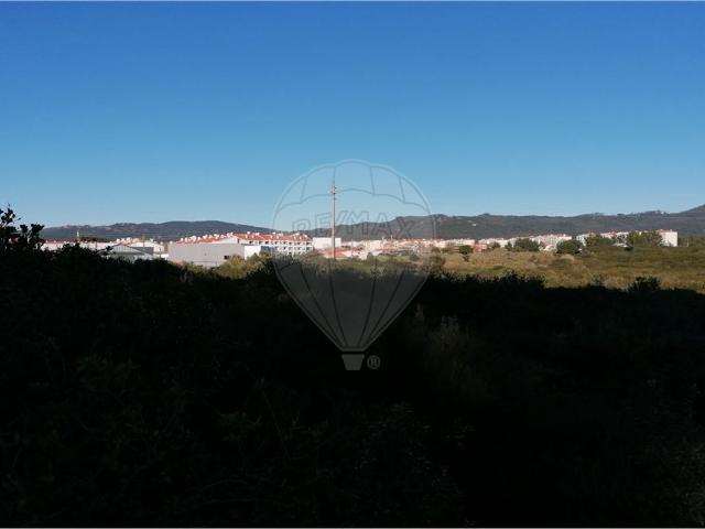 Terreno à venda em Adroana