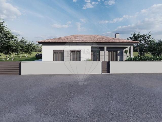 Terreno à venda em Águas Frias, Chaves RE/MAX Portugal