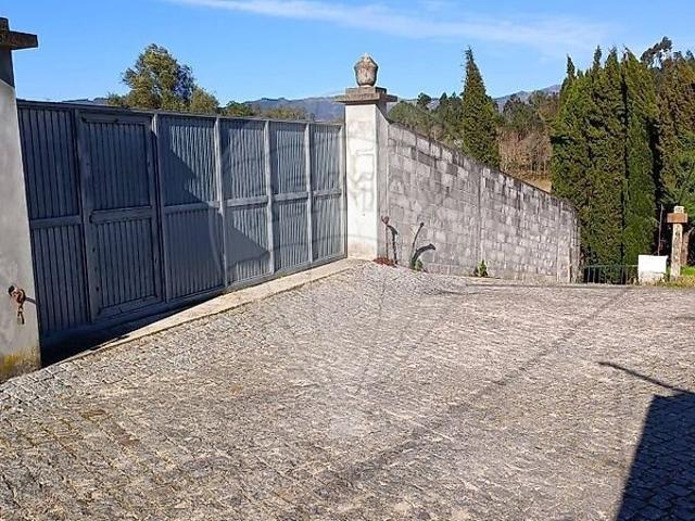 Terreno à venda em Águas Santas e Moure, Póvoa de Lanhoso RE/MAX Portugal