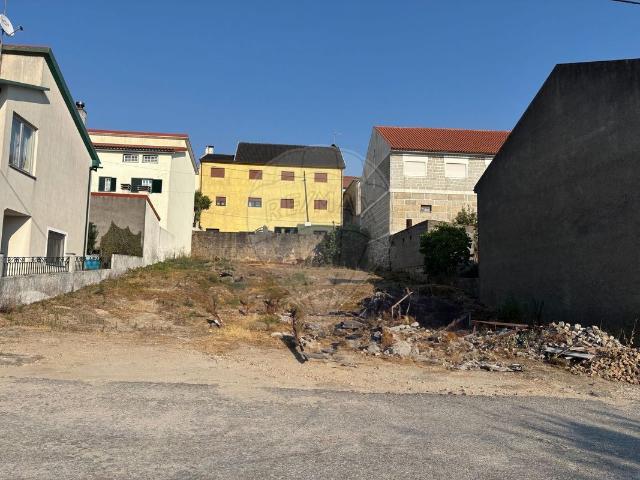 Terreno à venda em Aguiar da Beira