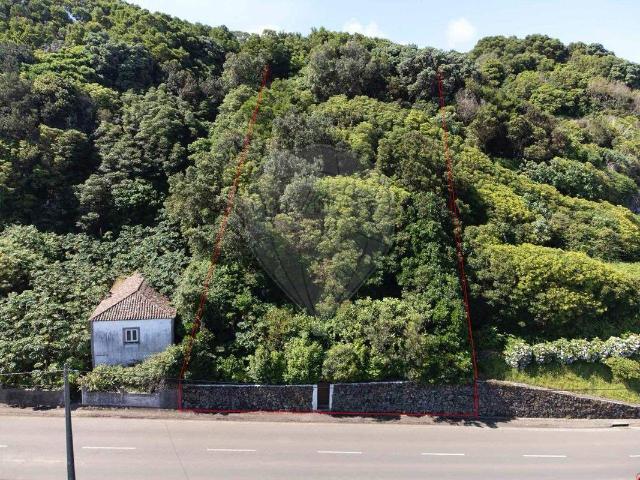 Terreno à venda em Altares, Angra do Heroísmo RE/MAX Portugal