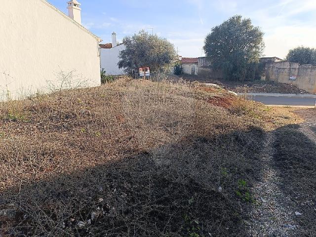 Terreno à venda em Alandroal Nossa Senhora da Conceição, São Brás dos Matos Mina do Bugalho e Juromenha Nossa Senhora do Loreto, Alandroal RE/MAX Portugal