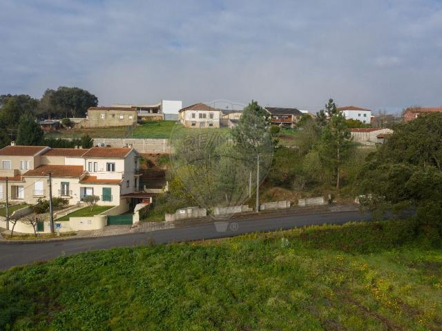 Terreno à venda em Albergaria a Velha