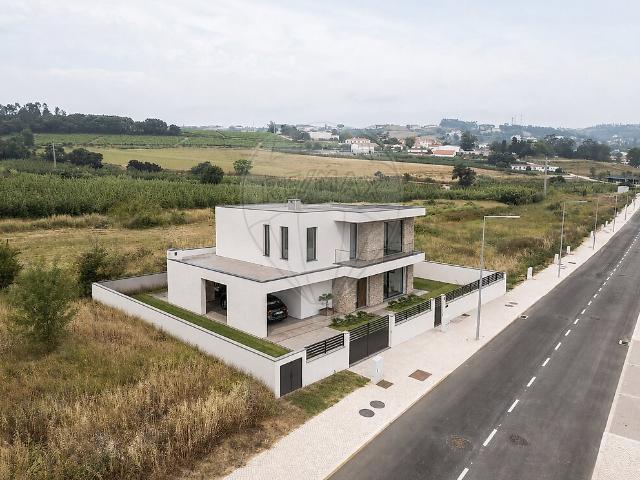 Terreno à venda em Alcobaça e Vestiaria, Alcobaça RE/MAX Portugal
