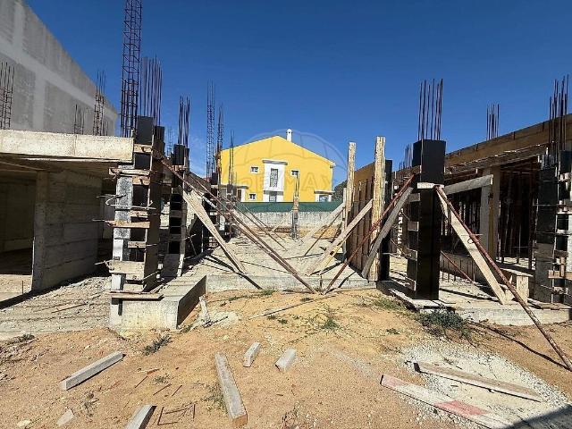 Terreno à venda em Algueirão Mem Martins, Sintra RE/MAX Portugal