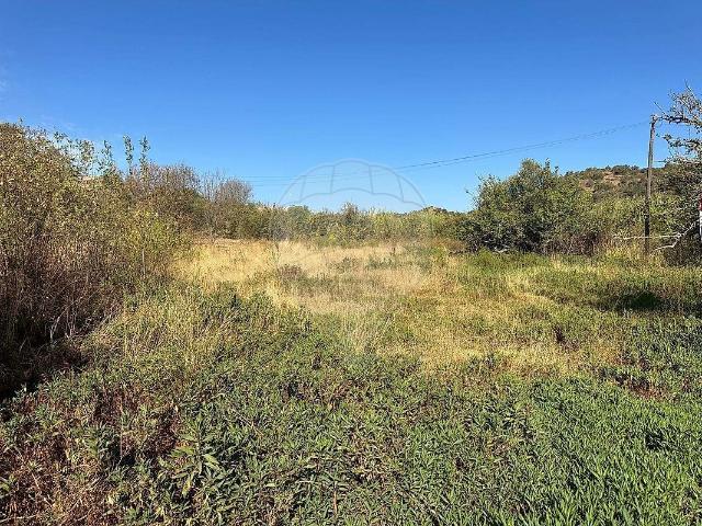 Terreno à venda em Almada de Ouro