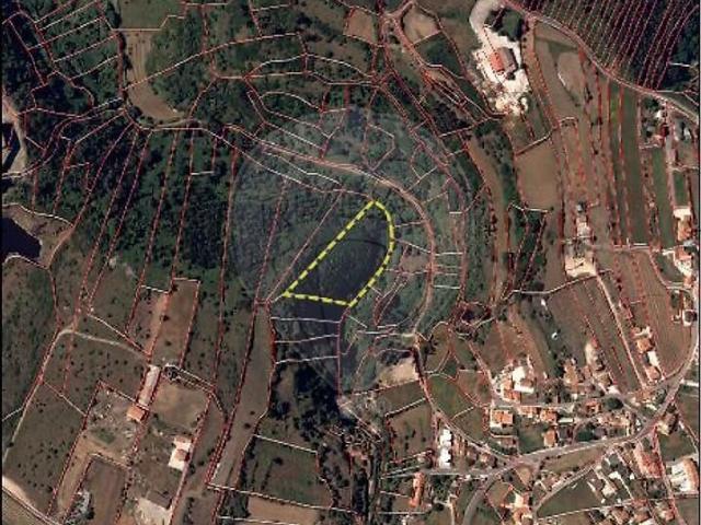 Terreno à venda em Almargem do Bispo, Pêro Pinheiro e Montelavar, Sintra RE/MAX Portugal