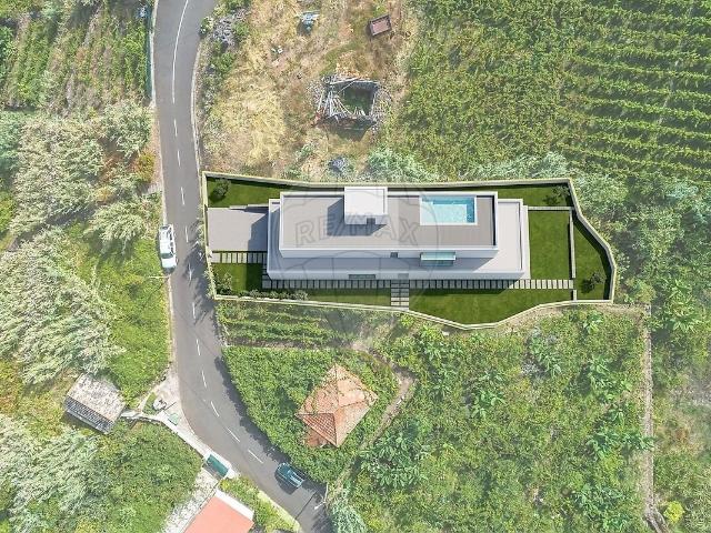 Terreno à venda em Arco de São Jorge, Santana RE/MAX Portugal