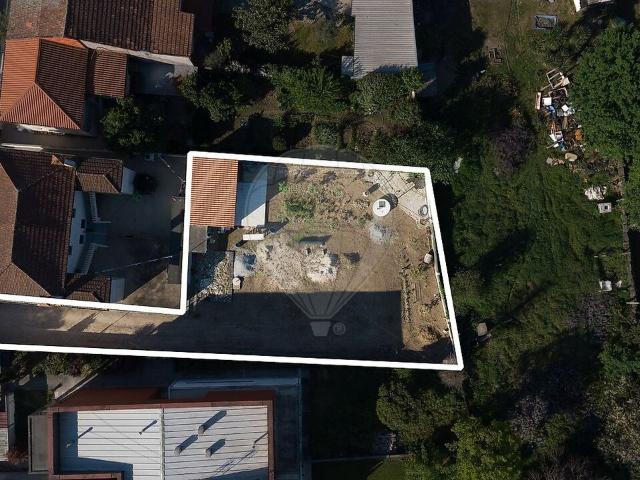 Terreno à venda em Areias, Sequeiró, Lama e Palmeira, Santo Tirso RE/MAX Portugal