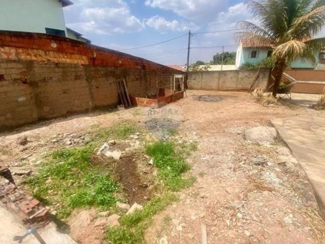 Terreno à venda em Arniqueira Lote 200m2 semi murado oportunidade!