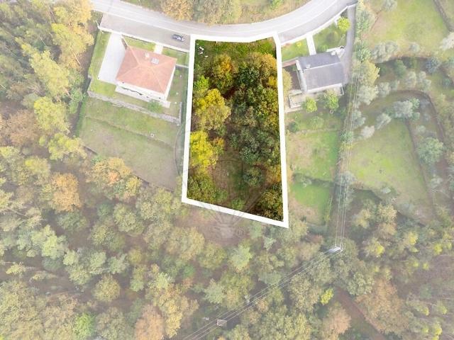 Terreno à venda em Arosa e Castelões, Guimarães RE/MAX Portugal