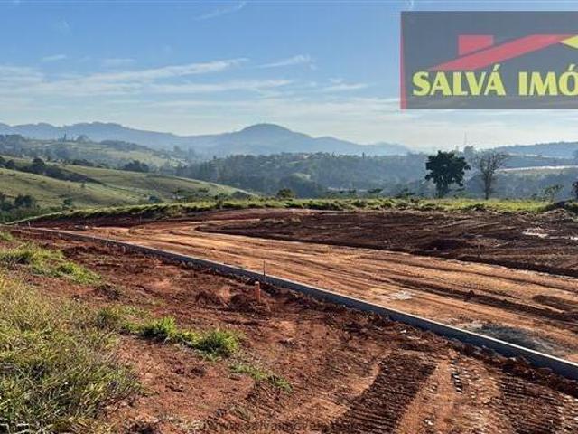 Terreno à venda em Atibaia