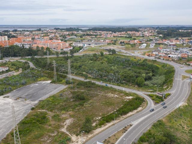 Terreno à venda em Aveiro