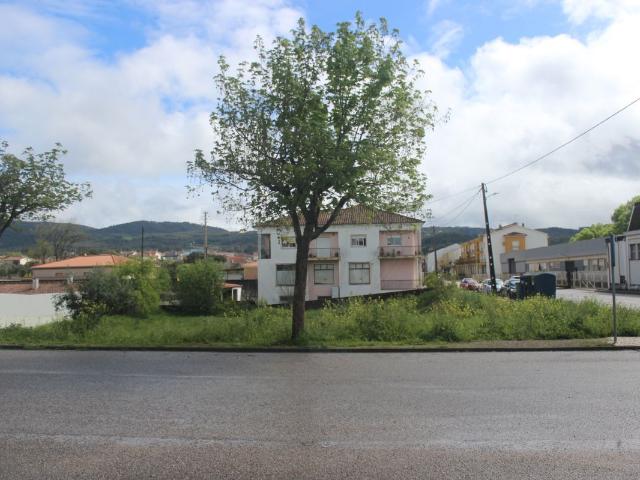 Terreno à venda em Avelar