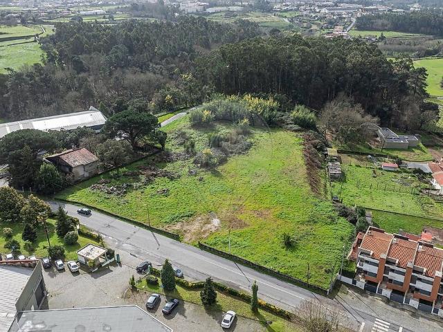 Terreno à venda em Avidos e Lagoa, Vila Nova de Famalicão RE/MAX Portugal
