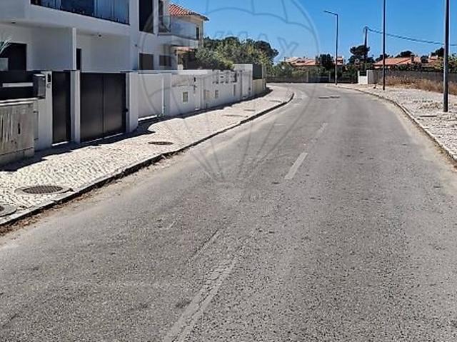 Terreno à venda em Azeitão São Lourenço e São Simão, Setúbal RE/MAX Portugal