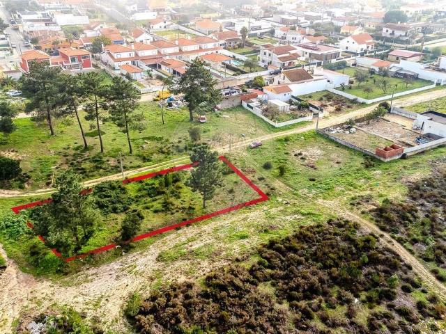 Terreno à venda em Azeitão São Lourenço e São Simão, Setúbal RE/MAX Portugal