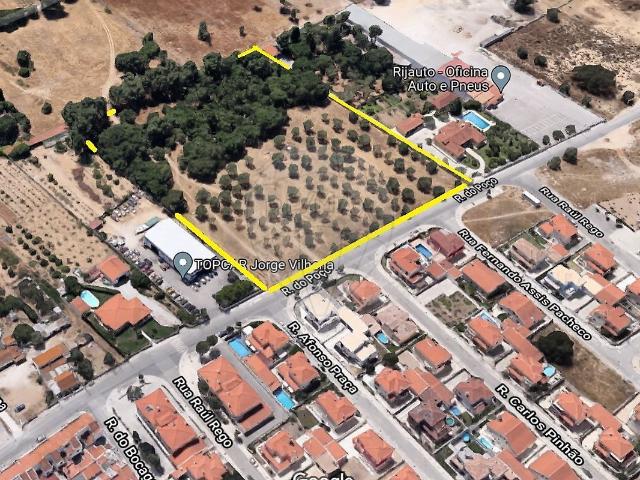 Terreno à venda em Azeitão São Lourenço e São Simão, Setúbal RE/MAX Portugal