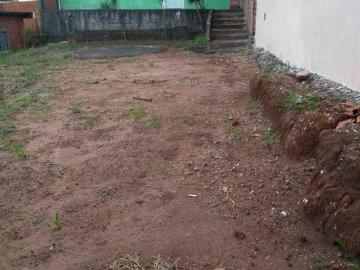 Terreno á Venda em Botucatu / SP