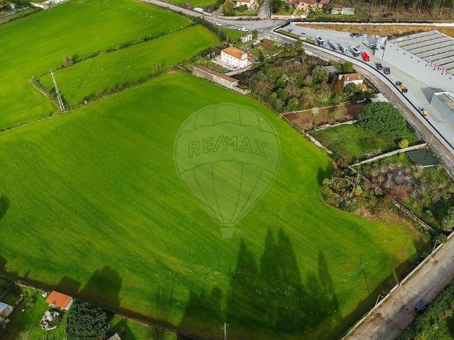 Terreno à venda em Bougado São Martinho e Santiago, Trofa RE/MAX Portugal