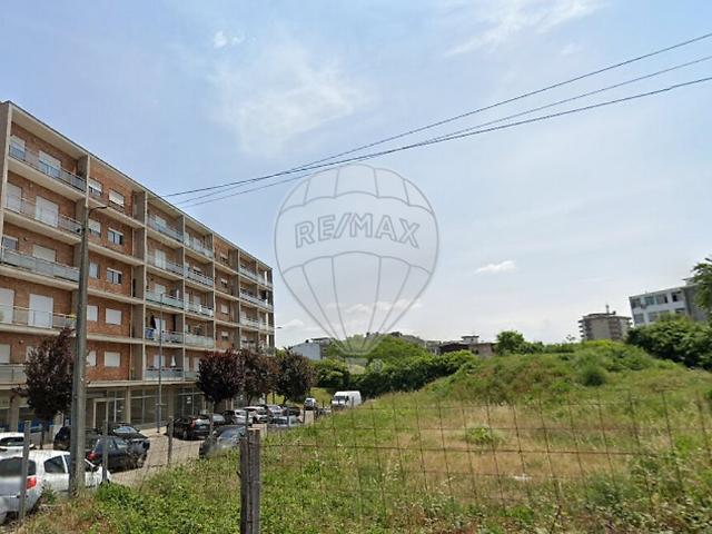 Terreno à venda em Bougado São Martinho e Santiago, Trofa RE/MAX Portugal