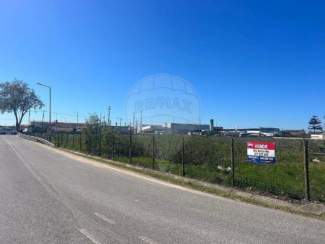 Terreno à venda em Batalha, Batalha RE/MAX Portugal