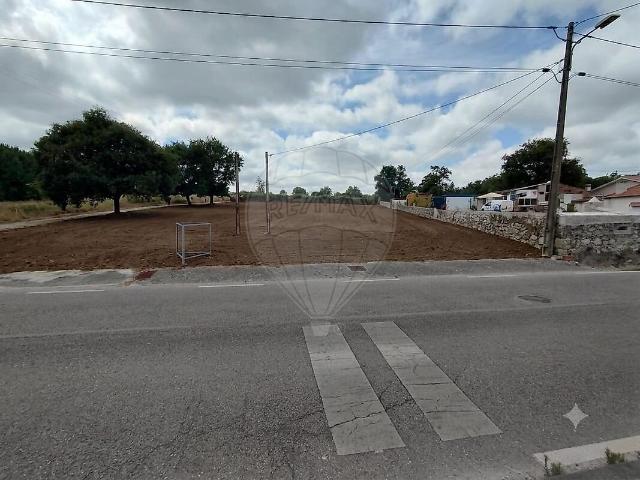 Terreno à venda em Batalha, Batalha RE/MAX Portugal