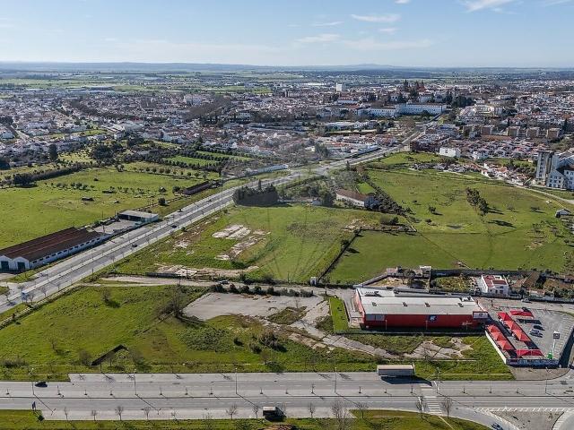 Terreno à venda em Bacelo e Senhora da Saúde, Évora RE/MAX Portugal