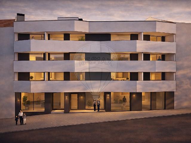 Terreno à venda em Baixa da Banheira e Vale da Amoreira, Moita RE/MAX Portugal