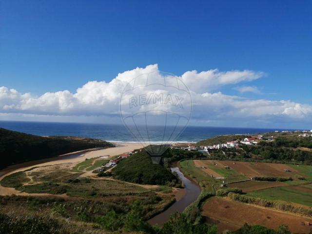 Terreno à venda em Baleia