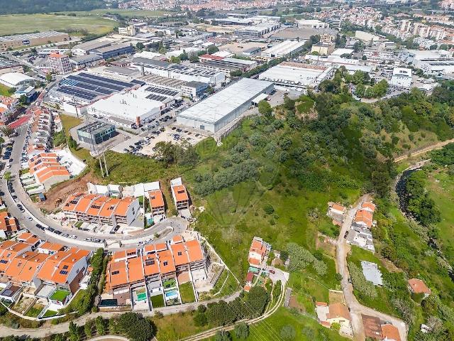 Terreno à venda em Barcarena, Oeiras RE/MAX Portugal