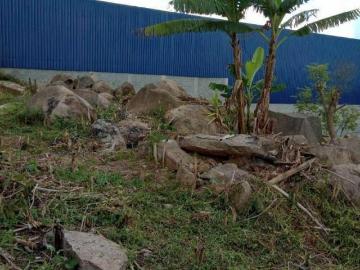 Terreno á Venda em Barueri / SP