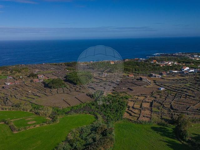Terreno à venda em Biscoitos, Praia da Vitória RE/MAX Portugal