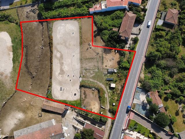 Terreno à venda em Brufe, Vila Nova de Famalicão RE/MAX Portugal