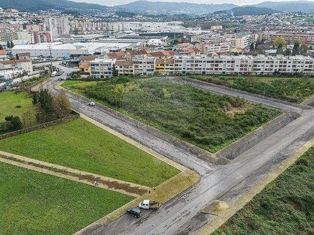 Terreno à venda em Braga Maximinos, Sé e Cividade, Braga RE/MAX Portugal