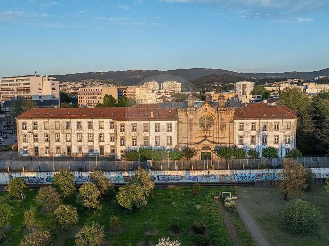 Terreno à venda em Braga Maximinos, Sé e Cividade, Braga RE/MAX Portugal