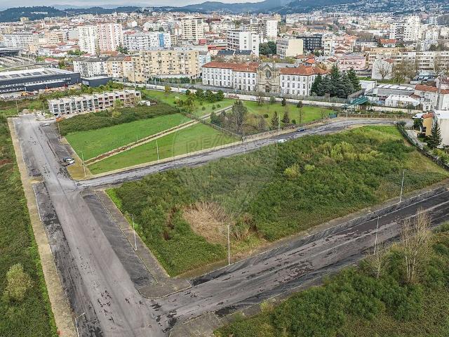 Terreno à venda em Braga Maximinos, Sé e Cividade, Braga RE/MAX Portugal